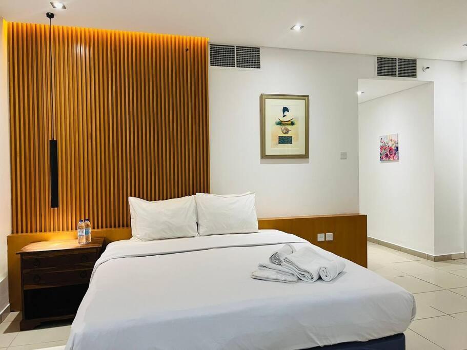 High Floor With City Skyline & Burj Khalifa View 3 Bedroom Unit Marina ดูไบ ภายนอก รูปภาพ
