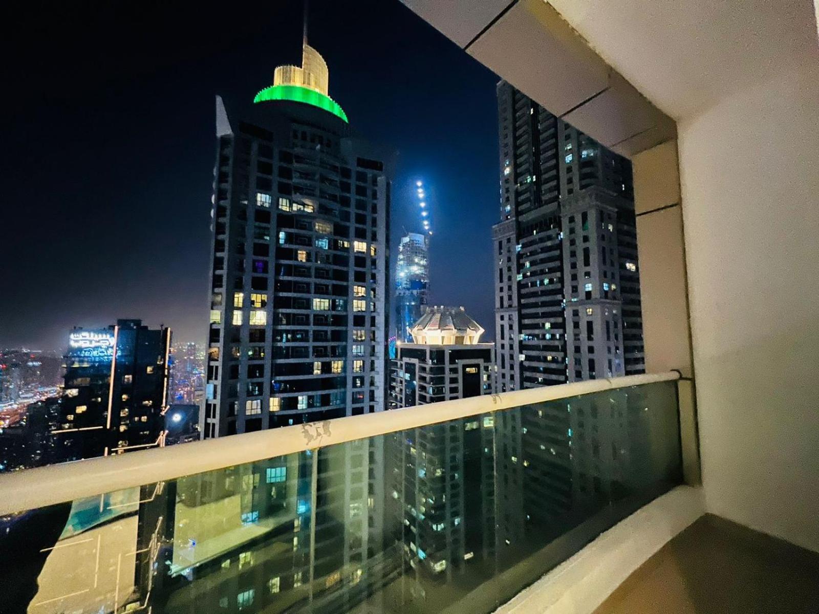 High Floor With City Skyline & Burj Khalifa View 3 Bedroom Unit Marina ดูไบ ภายนอก รูปภาพ