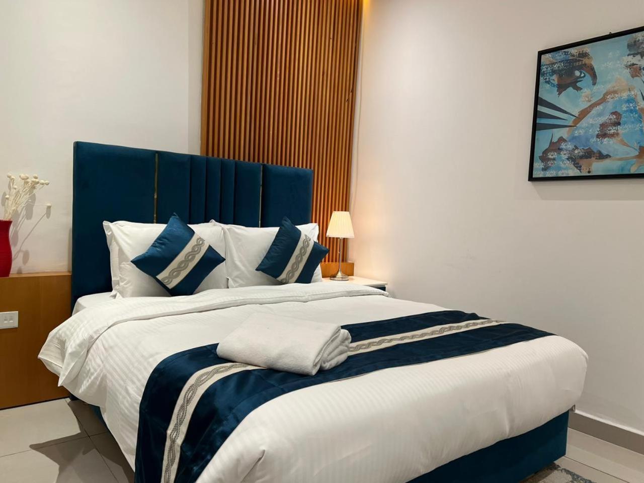 High Floor With City Skyline & Burj Khalifa View 3 Bedroom Unit Marina ดูไบ ภายนอก รูปภาพ