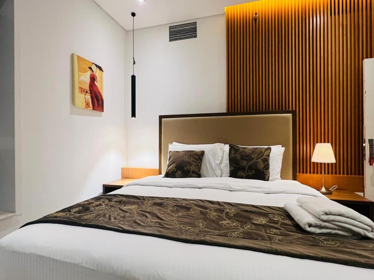High Floor With City Skyline & Burj Khalifa View 3 Bedroom Unit Marina ดูไบ ภายนอก รูปภาพ