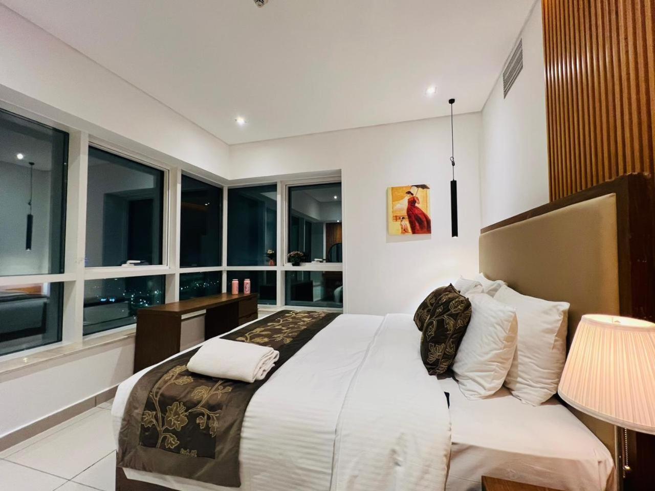 High Floor With City Skyline & Burj Khalifa View 3 Bedroom Unit Marina ดูไบ ภายนอก รูปภาพ
