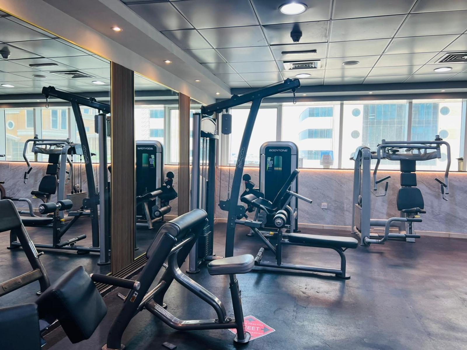 High Floor With City Skyline & Burj Khalifa View 3 Bedroom Unit Marina ดูไบ ภายนอก รูปภาพ