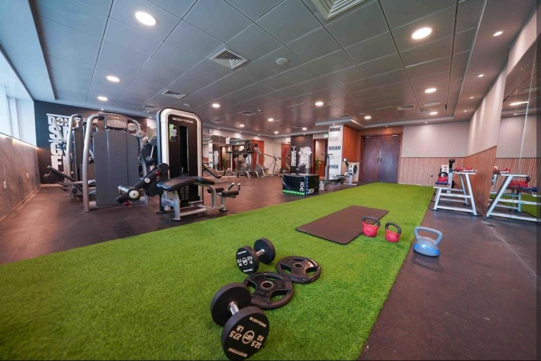 High Floor With City Skyline & Burj Khalifa View 3 Bedroom Unit Marina ดูไบ ภายนอก รูปภาพ